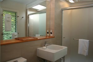 Keauhou Hideaway Master Bathroom